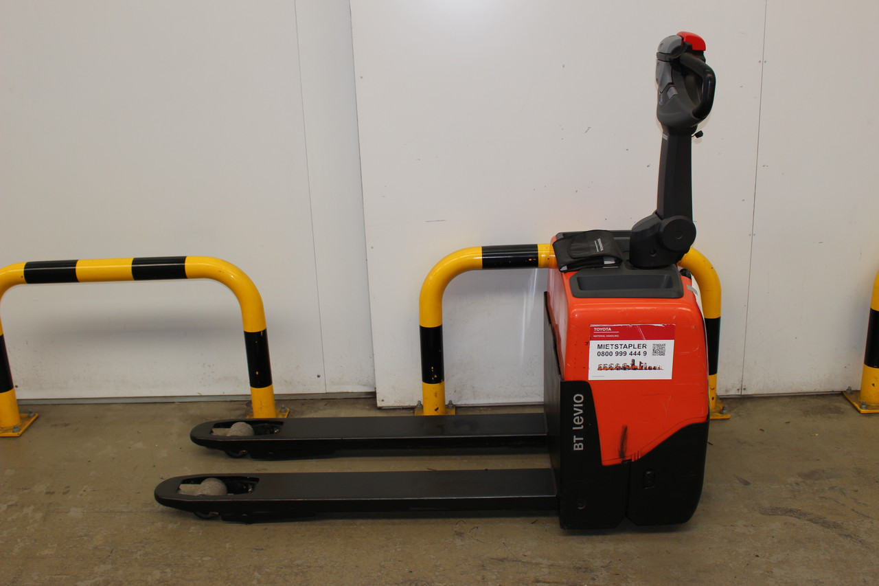 Toyota Electric Pallet Trucks LWE130