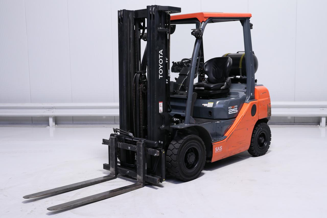Toyota LPG Forklifts 02-8-FGF-25