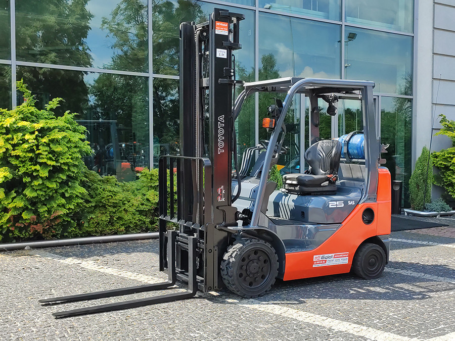Toyota LPG Forklifts 8FGCU25