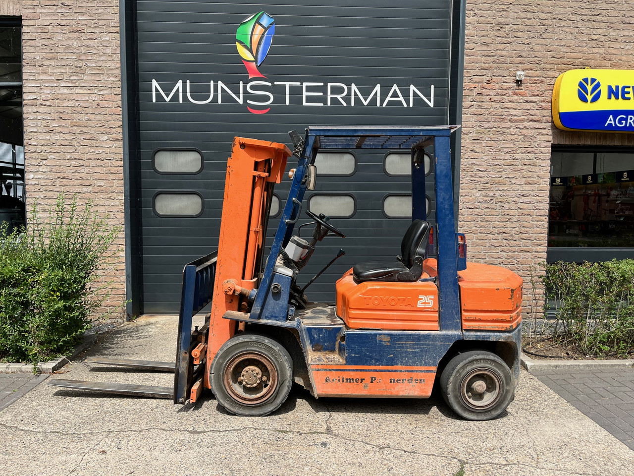Toyota Diesel Forklifts 5FD25