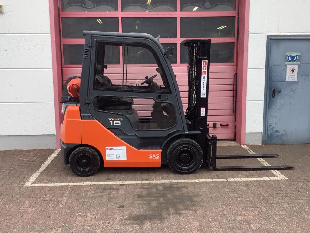 Toyota LPG Forklifts 02-8FGF18
