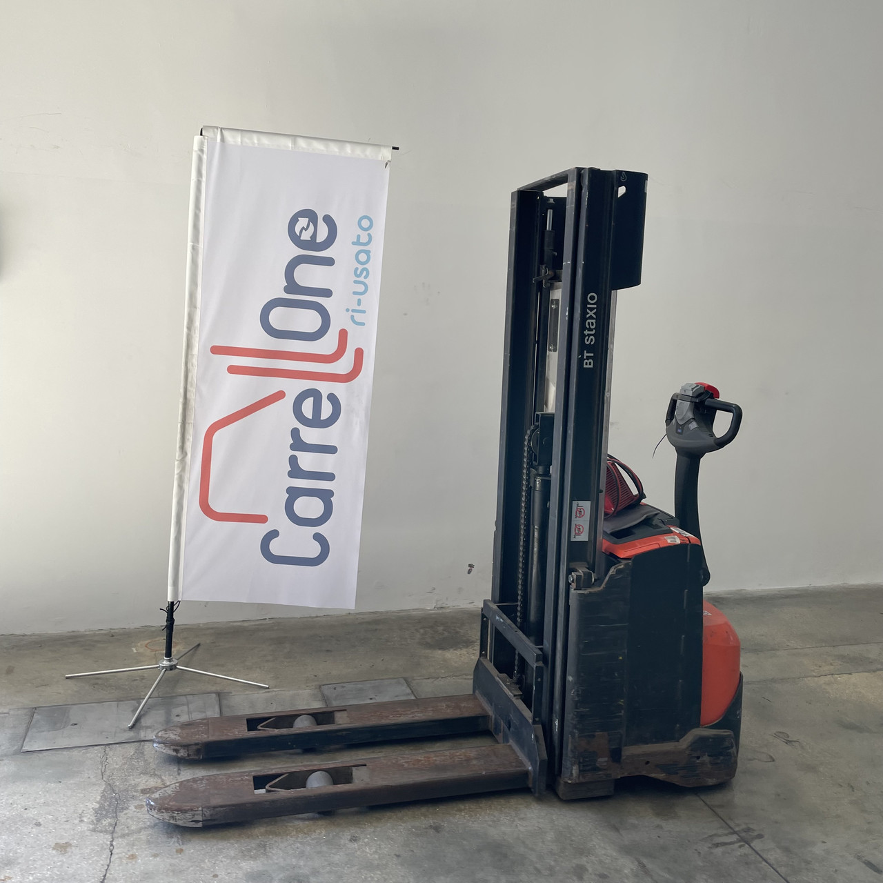 Toyota Pallet Stackers SWE 120