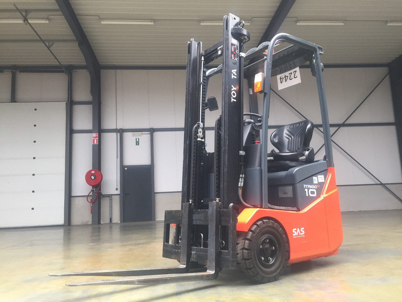 Toyota Electric - 3 wheels 7FBEST10