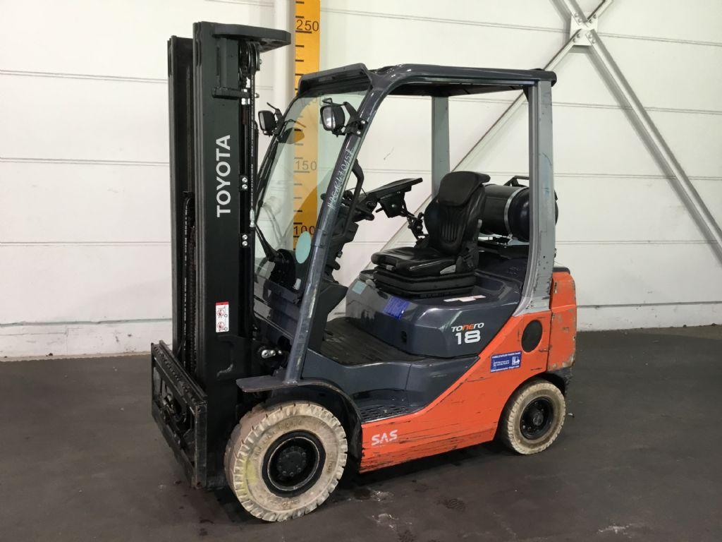 Toyota LPG Forklifts 02-8FGF18