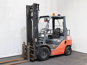 Toyota Diesel Forklifts D-52-8 FD 25