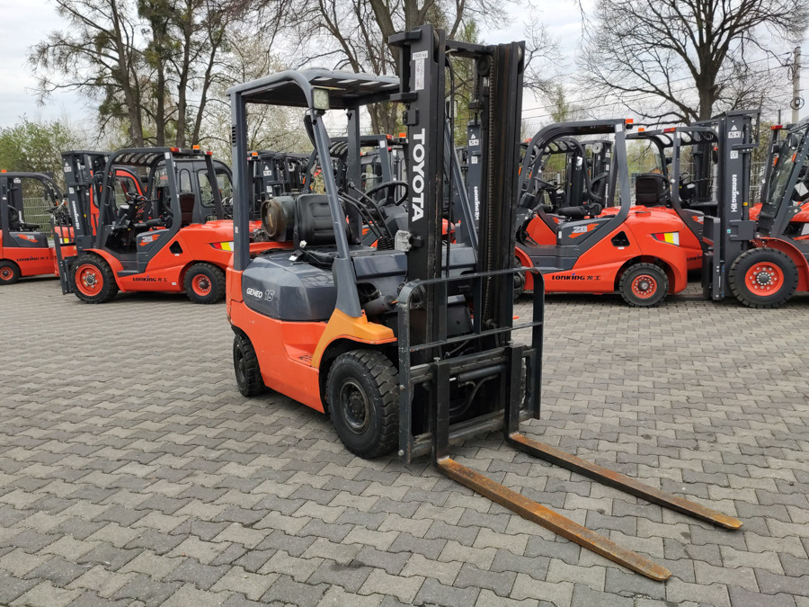 Toyota LPG Forklifts 42-7FGF15