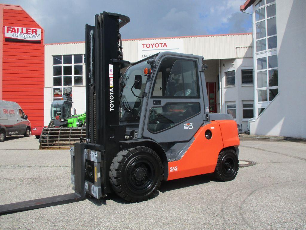 Toyota Diesel Forklifts 40-8FD50N