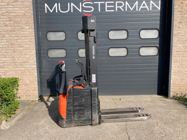 Toyota Pallet Stackers SWE145L
