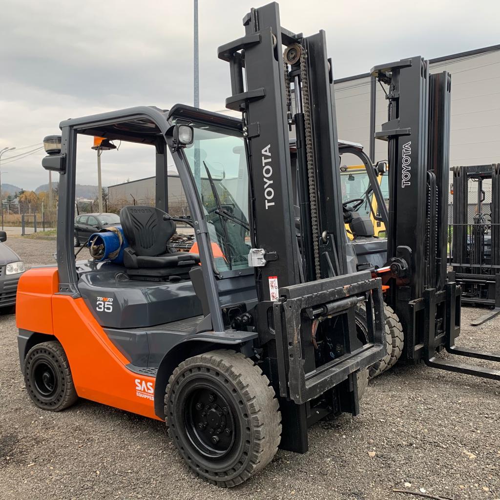 Toyota LPG Forklifts 02-8FGJF35,