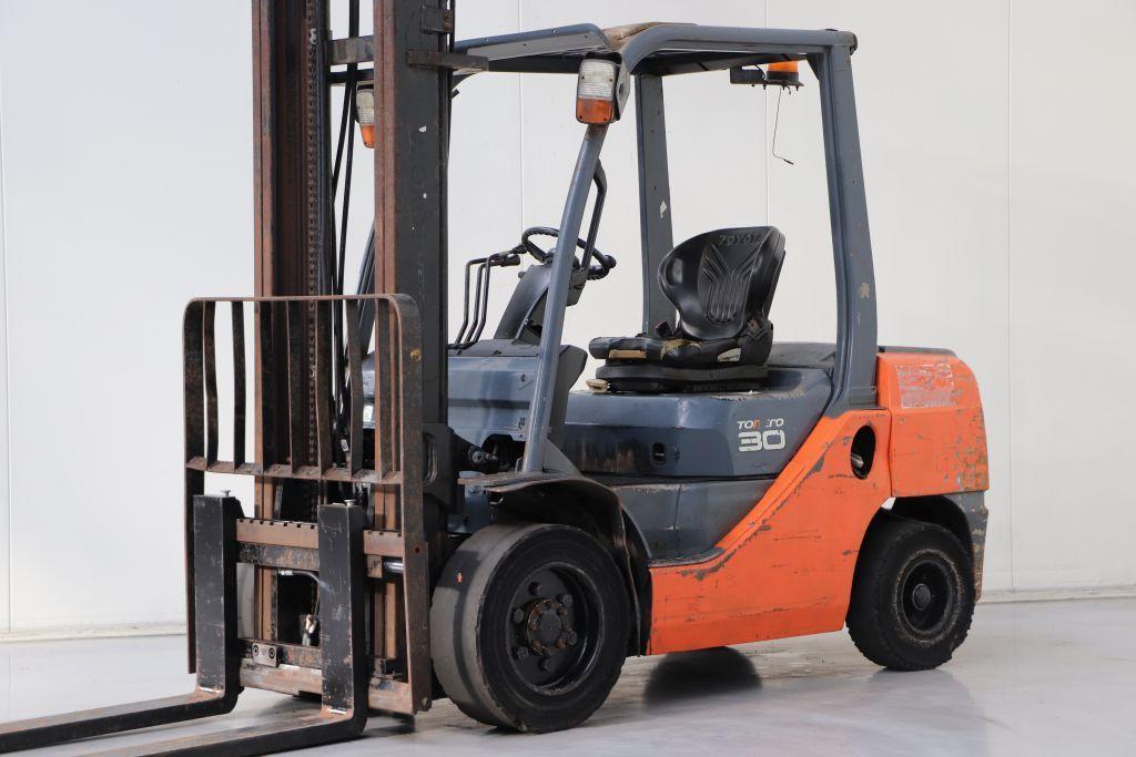Toyota Diesel Forklifts 02-8FDF30