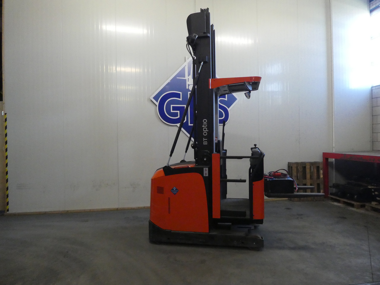 Toyota Vertical order pickers OME100H, фото 1