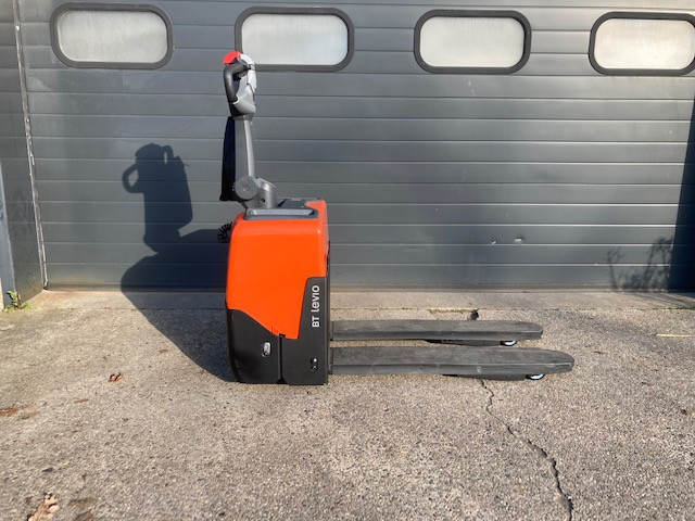 Toyota Electric Pallet Trucks LWE130
