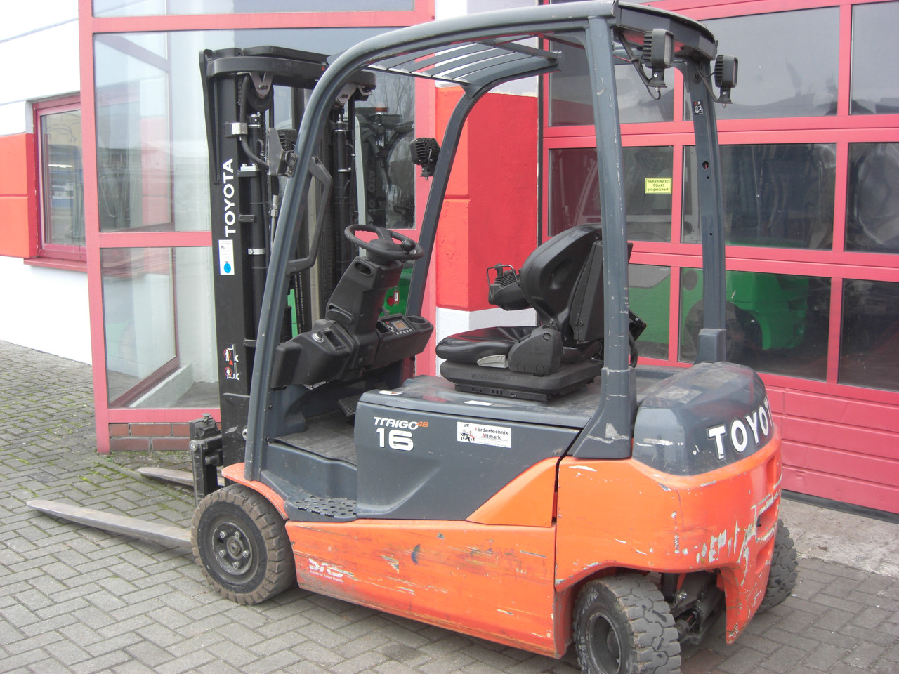 Toyota Electric - 4 wheels 8FBM16T