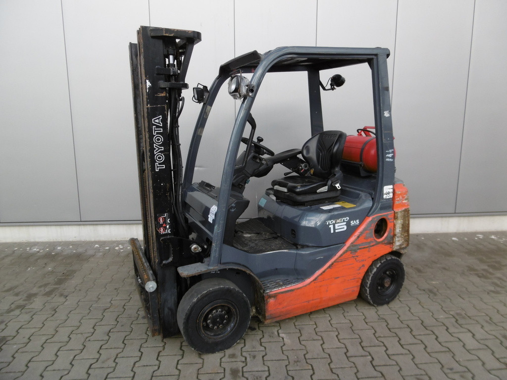 Toyota LPG Forklifts 02-8 FGF 15