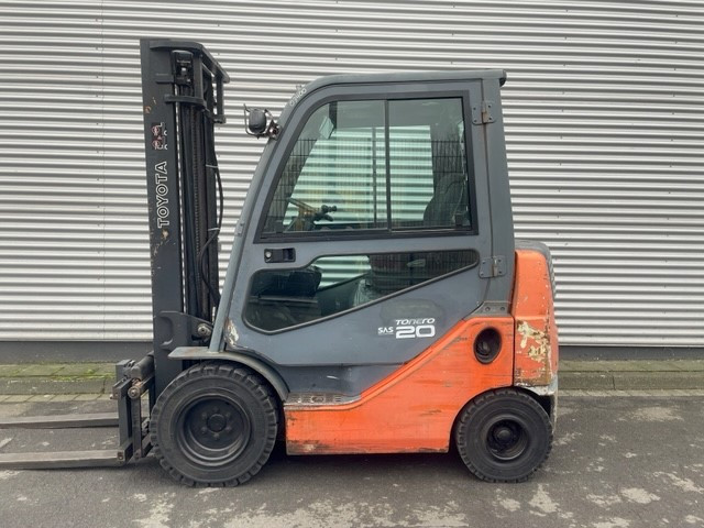 Toyota Diesel Forklifts 02-8FDKF20