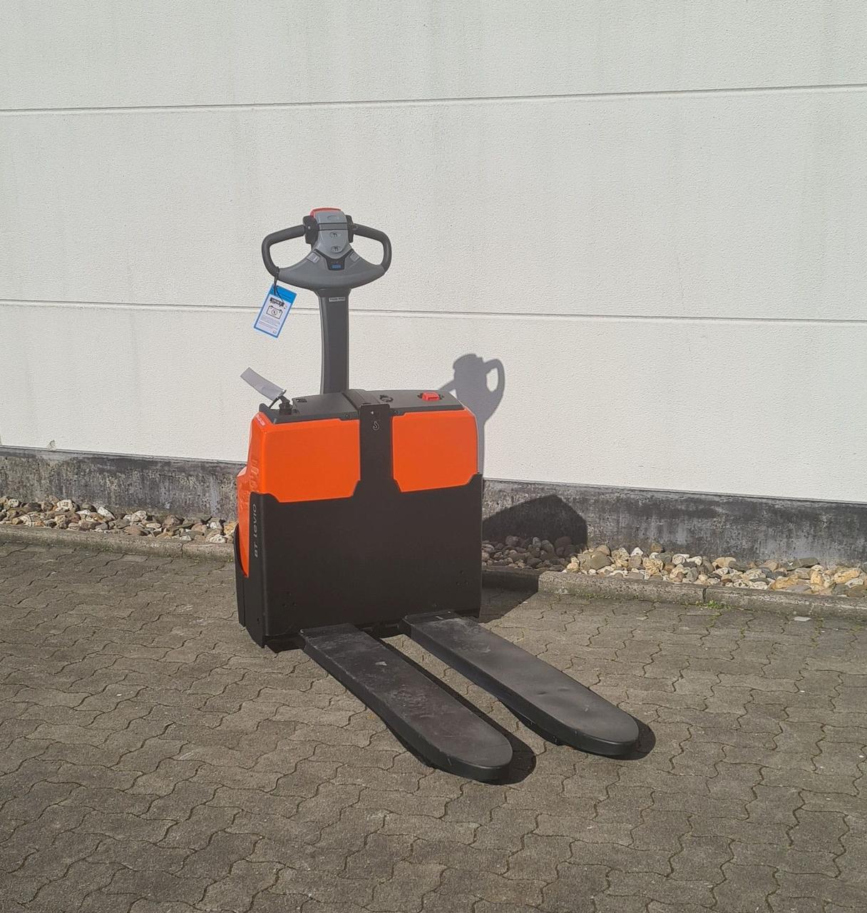 Toyota Electric Pallet Trucks LWI 160 Lithium Ionen 24V/150Ah