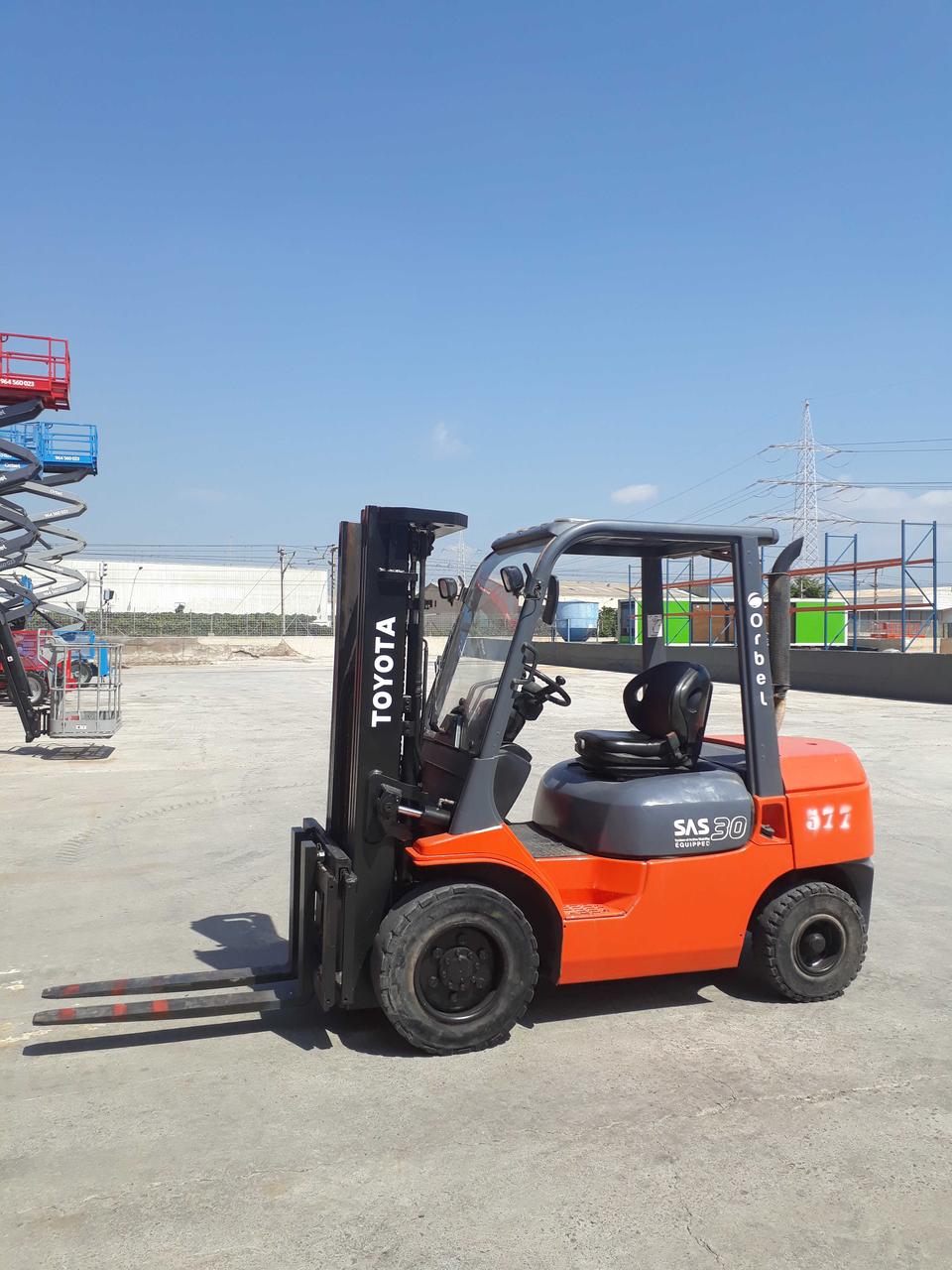 Toyota Diesel Forklifts 02-7FDF30