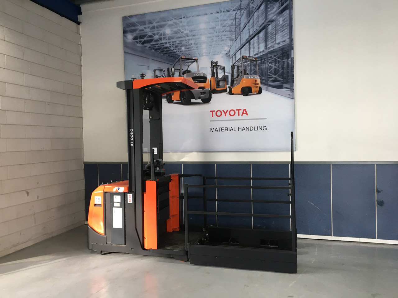 Toyota Horizontal Order Pickers OME100NW