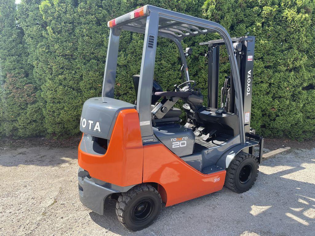 Toyota Diesel Forklifts 02-8FDKF20 COMPACT