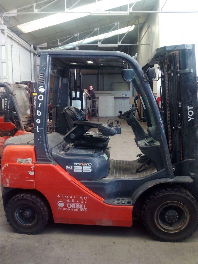Toyota Diesel Forklifts 52-8FDF25