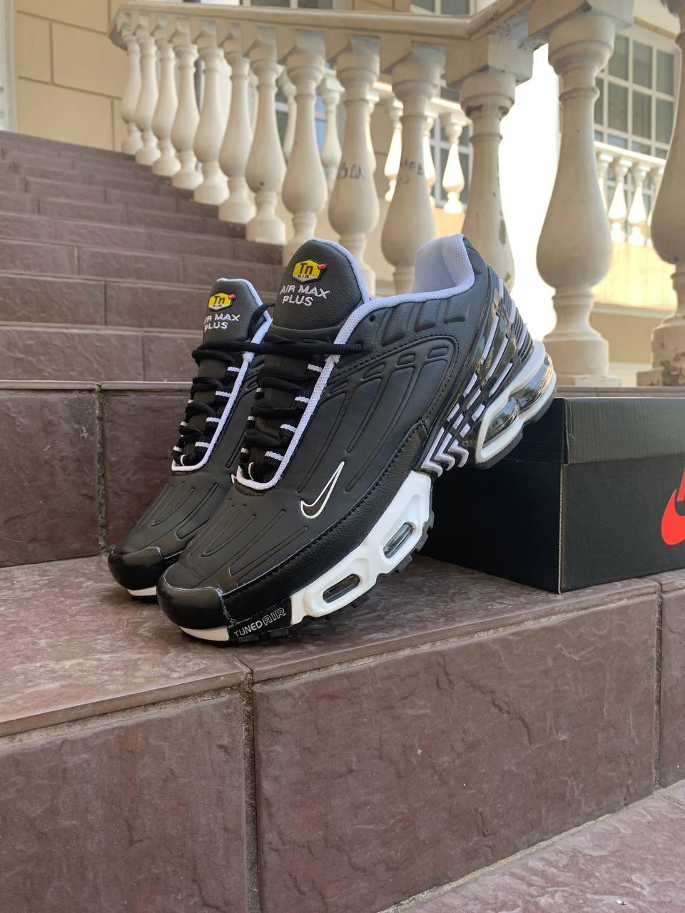 Кросівки чоловічі чорні Nike Air Max Plus 3 Black\White (09210)