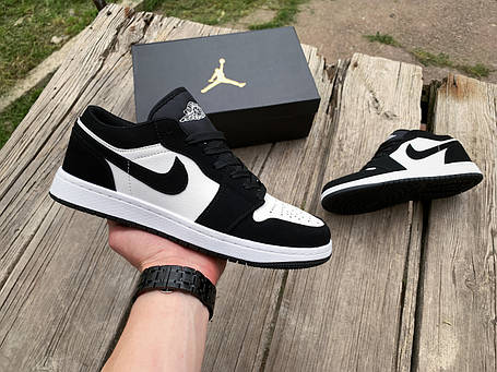 Чоловічі кросівки Nike Air Jordan 1 Low Black White чорні з білим, фото 1