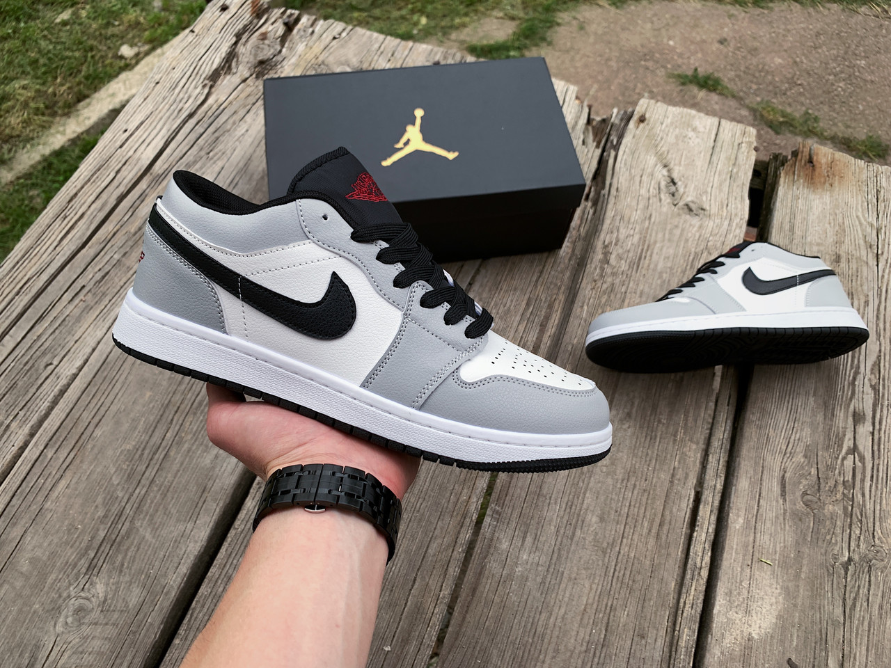 Чоловічі кросівки Nike Air Jordan 1 Low Grey White Black сірі з білим