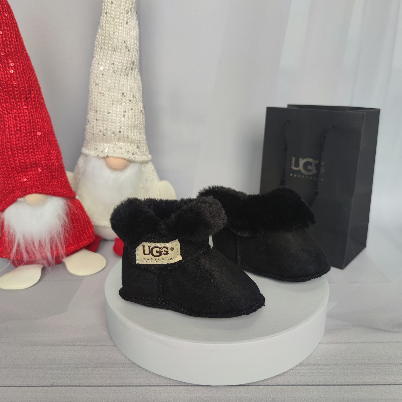 Чорні уггі пінетки Ugg Australia для новонароджених