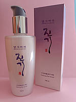 Восстанавливающая сыворотка для волос Daeng Gi Meo Ri Vitalizing Hair Serum 140 ml