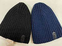Женская шапка крупной вязки цвет черный и синий