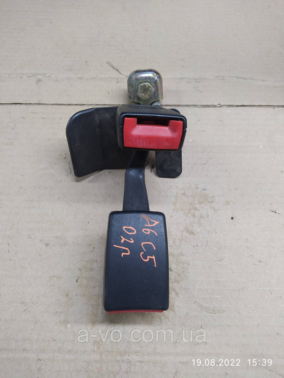Замок ременя безпеки задній Audi A6 C5 8d0857739d, фото 1