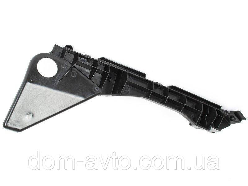 Toyota Corolla E12 HATCHBACK 03-06 кріплення переднього бампера ліве