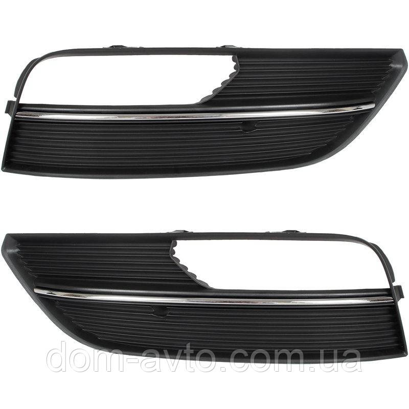 Audi A3 8V ХЕТЧБЕК 12-16 ГАЛОГЕНКИ, муляж решітки в бампер ліва+права 2шт.