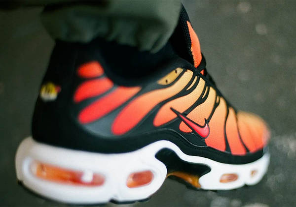 Sunset nike hotsell air max