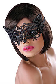 Мереживна маска у вигляді метелика