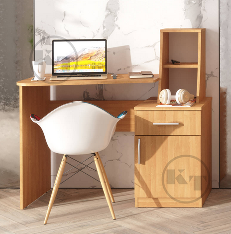 Письмовий стіл Школяр-3 Компаніт в інтерєрі для дитини