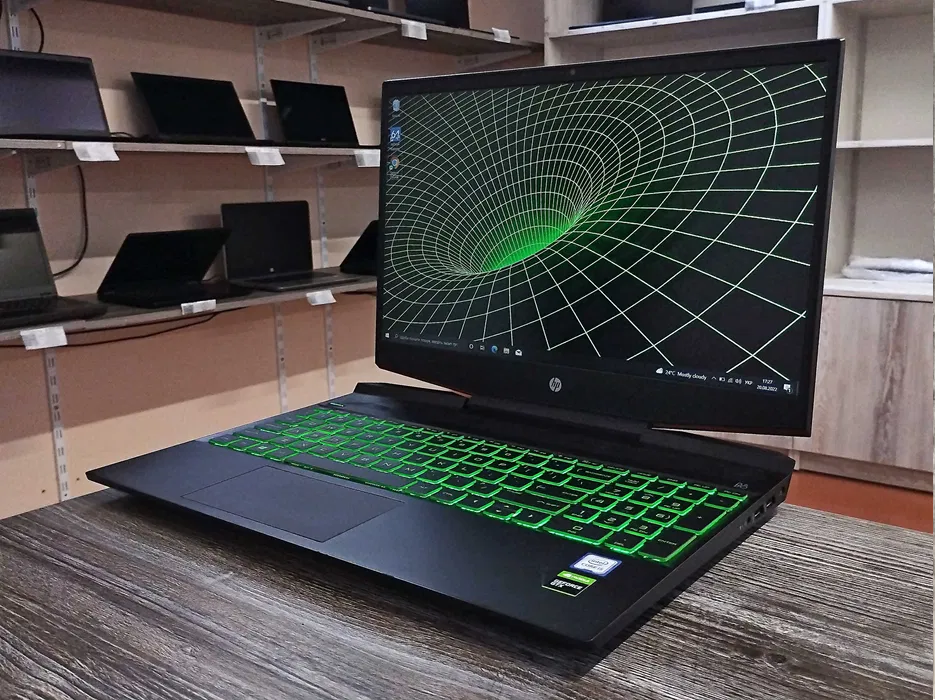 Ноутбук  HP Pavilion Gaming (15.6"FHD,IPS/i5-9300H/8GB/GTX-1650 4 GB/256 SSD, фото 1