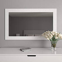 Біле дзеркало в багетній рамі 126х76 Black Mirror на стіну в масажний кабінет