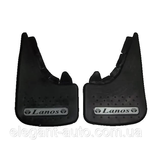 Бризковики малі "Lanos" Серебренн. напис, м'яка структурна гума "Mud-Flaps" (2шт)