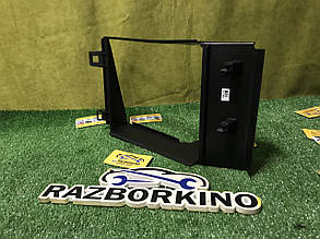 Дефлектор радіатора інтеркулера Renault Logan 2 MCV Рено Логан 2 (2013-...) Оригінал 215581554R