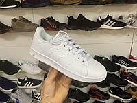 Женские кроссовки Adidas Stan Smith белые 38