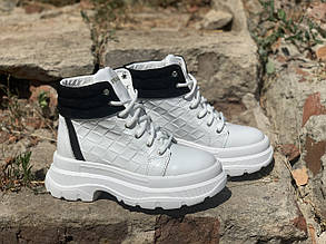 Жіночі підліткові черевики Прада