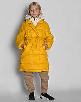 Практичный модный брендовый зимний желтый пуховик для девочек