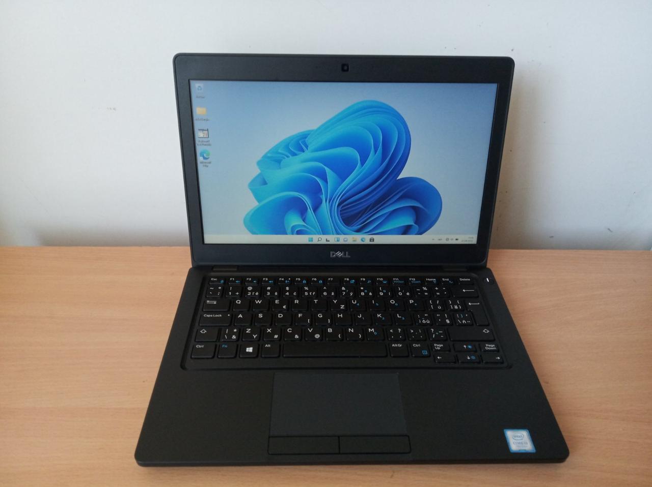 Ноутбук Dell Latitude 5290 12” i3-7130u(2.7GHz) /7Gen/4Gb DDR4/SSD 128Gb/Intel HD Graphics 620/WEB Camera