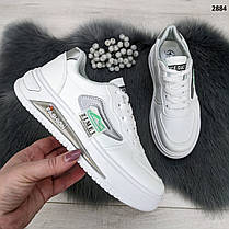 Кросівки жіночі білі на шнурках на високій підошві, фото 2