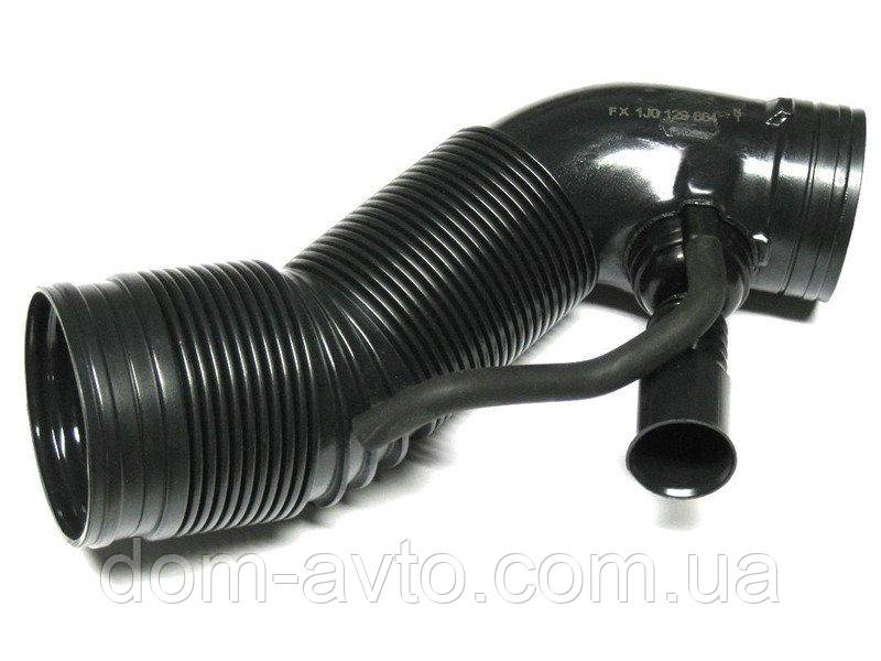 VW Bora 97-03 випускає всмоктувальну трубу