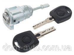 Вставка замка переднього лівого Seat Arosa 97-04