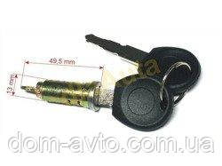 Вкладиш замка передніх дверей Seat Ibiza II 93-96