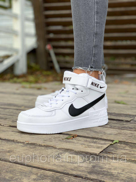 Nike air force black and white high tops deals