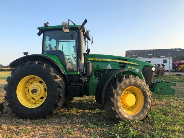Трактор John Deere 7830 2009 року